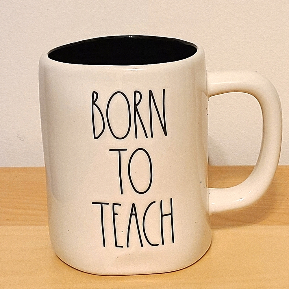 🇺🇸 Rae Dunn Born to teach mug